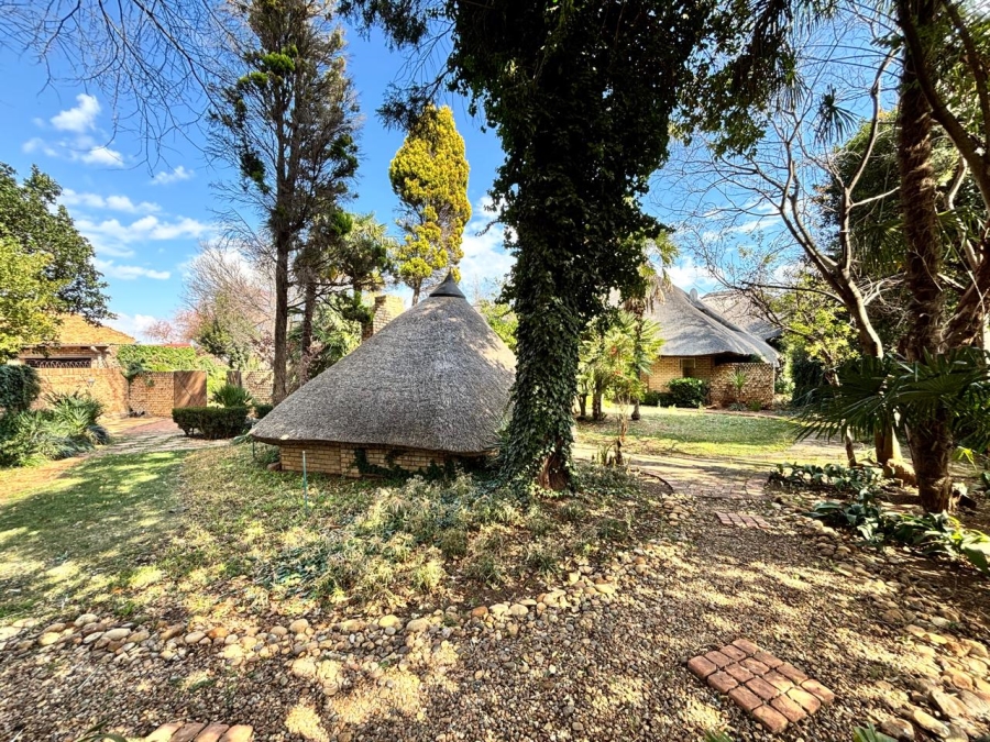 3 Bedroom Property for Sale in Mooivallei Park North West